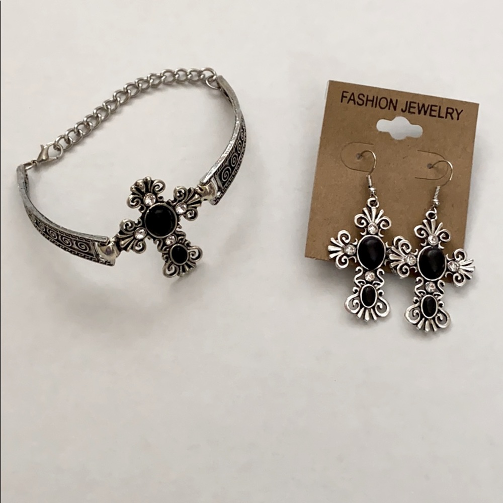 Fashion Jewelry Bracelet/Earrings set. Black onyx.